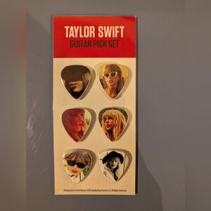 Taylor Swift Red Era Guitar Picks